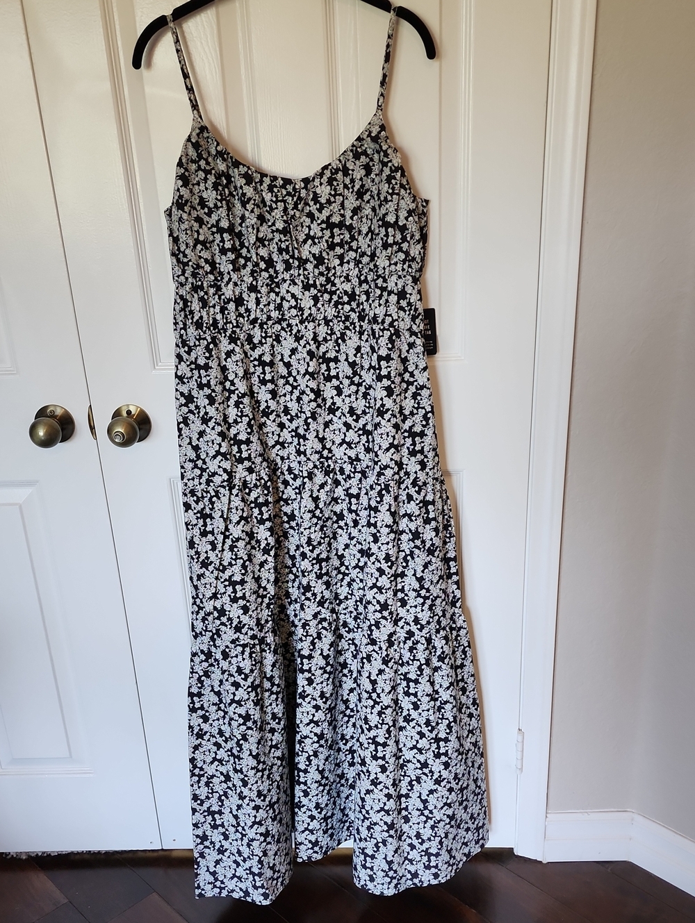 Express Black and White Floral Slip Dress NWT